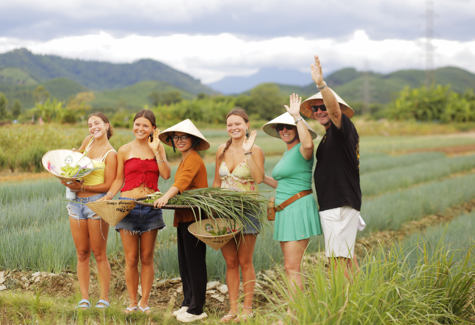 Madam Thu Organic Tours